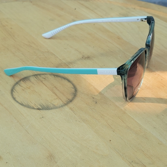 Cole Haan CH7082 Sunglasses - Picture 2 of 11